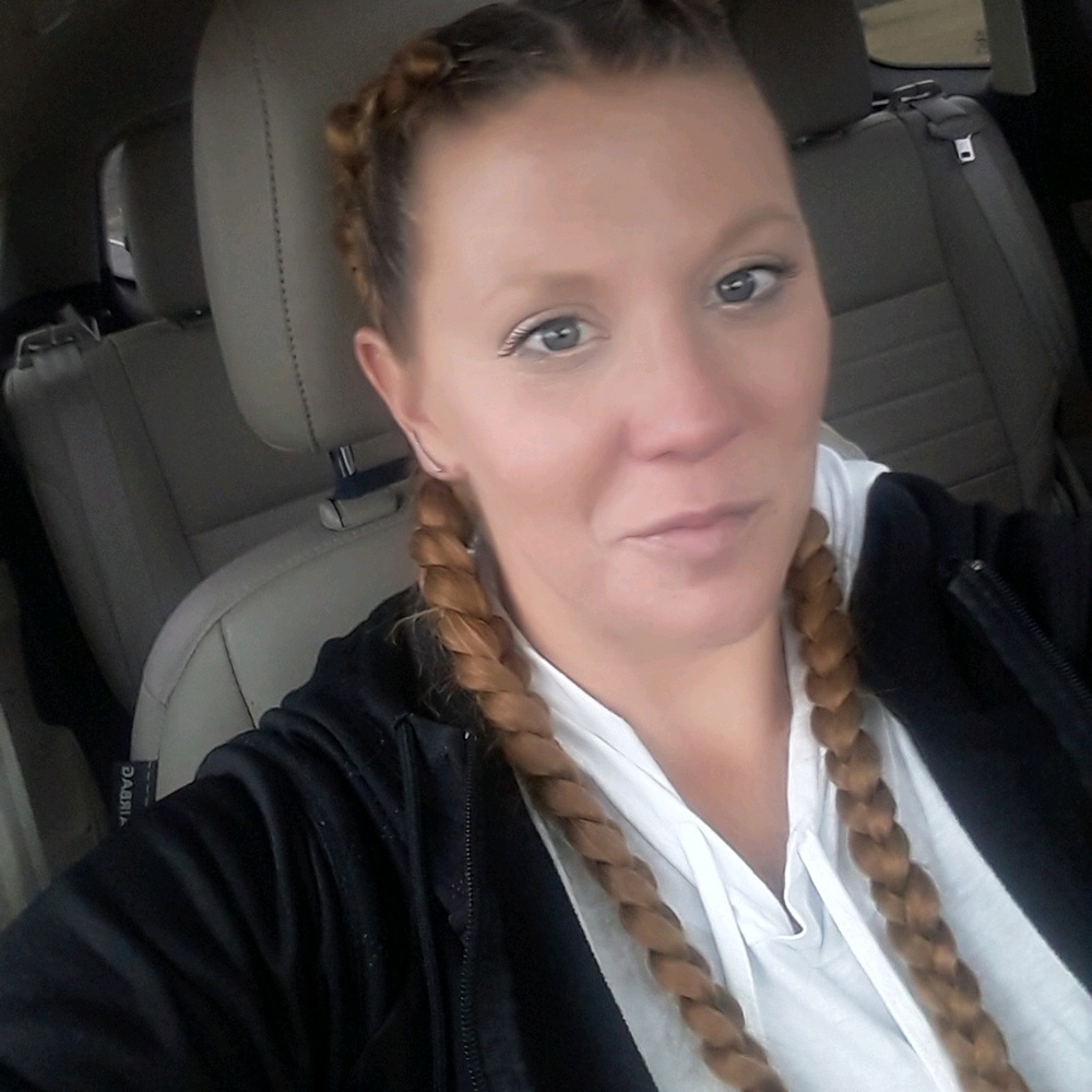 Meet your Posher, Joy